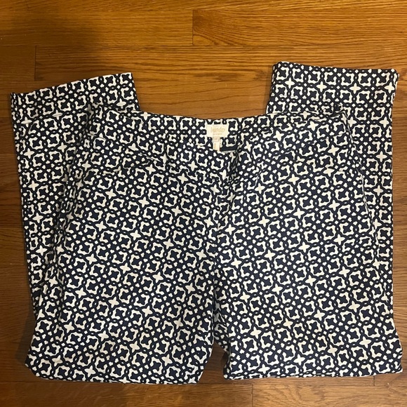 Laundry by Shelli Segal Capri pants. 8. Exc condition. 97% cotton 3% spandex. - Picture 6 of 10